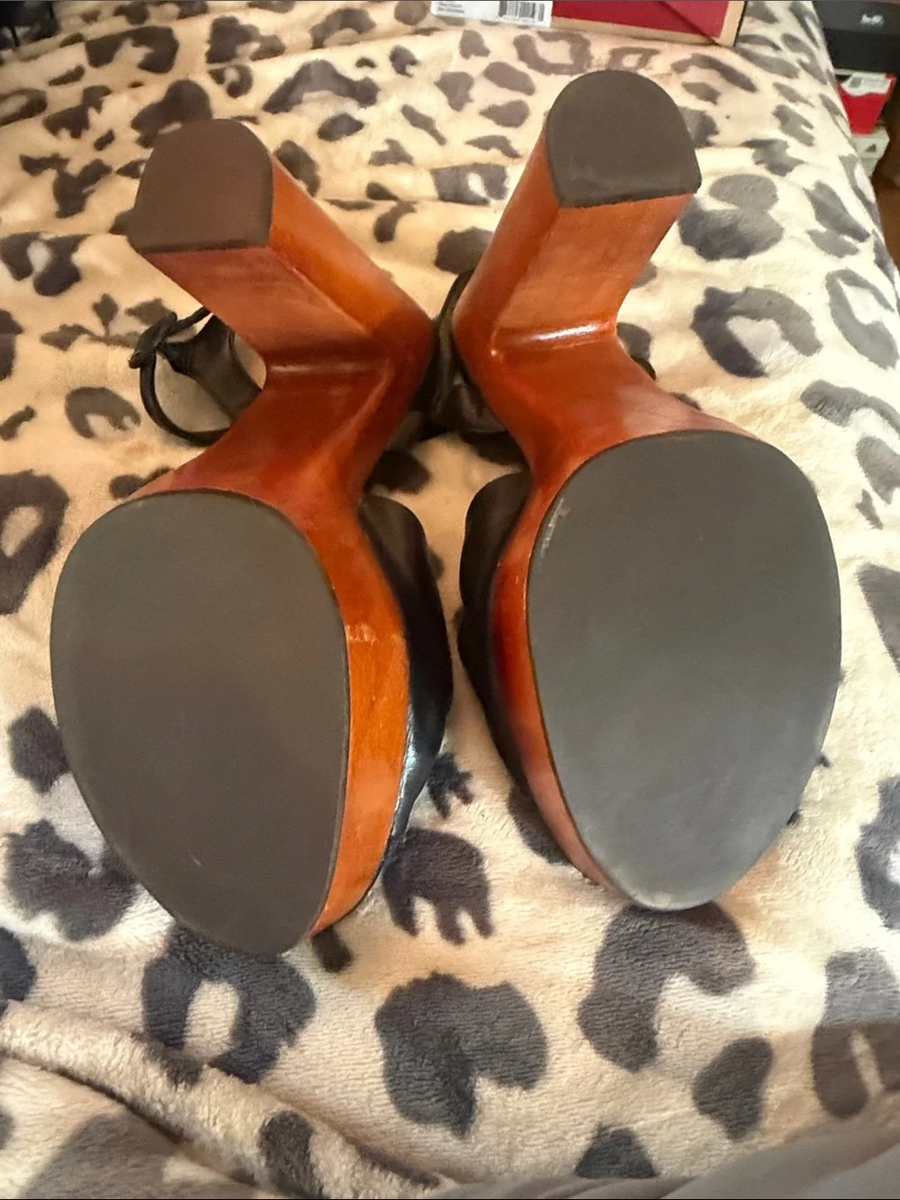 Veronica Beard Black Leather Platform Sandals Size 8.5 Wood Block Heel